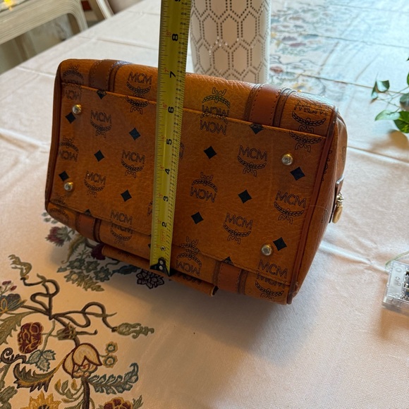 MCM Preowned cognac Leather Bag with Gold embossed hardware. - Picture 10 of 15